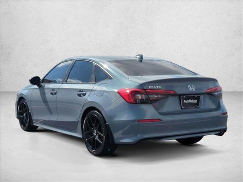 Used 2023 Honda Civic Sport image 8