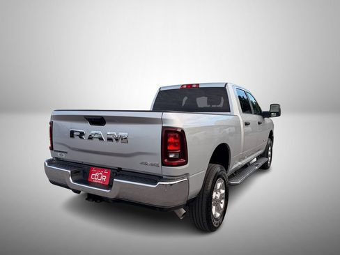 Used 2026 RAM 2500 Big Horn AWD/4WD image 4