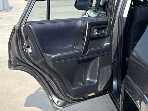 Used 2019 Toyota 4Runner TRD Off-Road Premium image 16