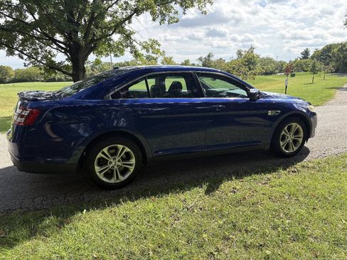Used 2014 Ford Taurus SEL FWD image 11