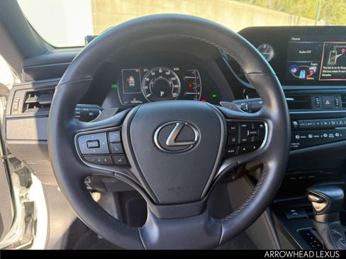 Used 2022 Lexus ES 300h w/ Accessory Package image 14