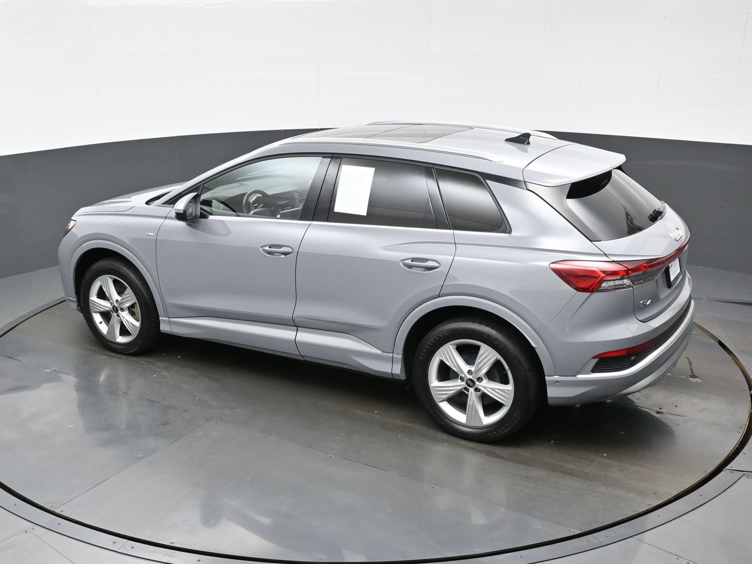 Used 2023 Audi Q4 e-tron Premium Plus w/ Premium Plus AWD/4WD image 36
