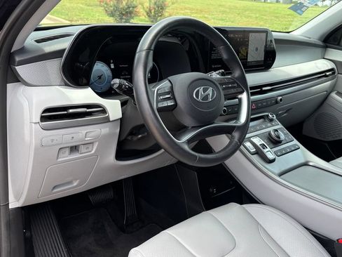Used 2025 Hyundai Palisade SEL FWD image 12