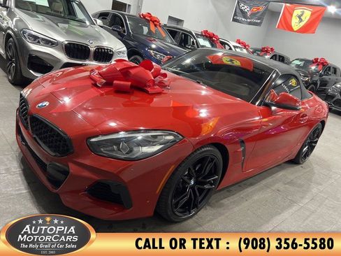 Used 2019 BMW Z4 sDrive30i w/ M Sport Package image 2
