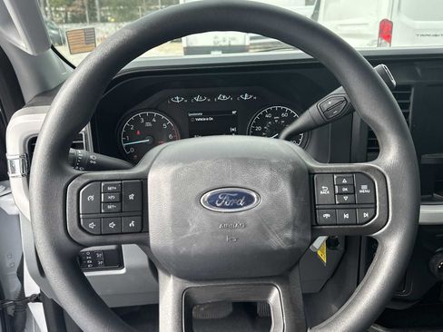 New 2024 Ford F250 XL w/ XL Chrome Package RWD image 18