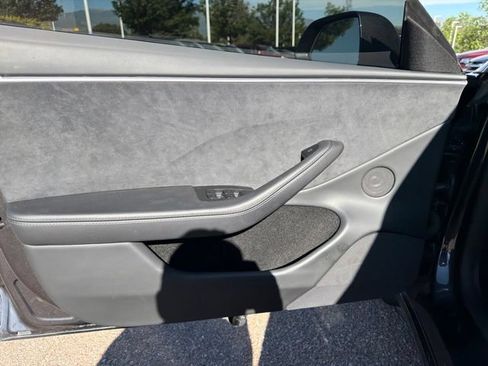 Used 2025 Tesla Model 3 Long Range AWD/4WD image 7