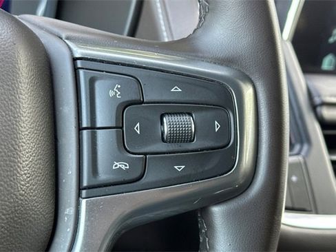 Used 2024 Chevrolet Suburban LT image 37