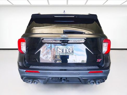 Used 2024 Ford Explorer ST w/ Equipment Group 401A image 5