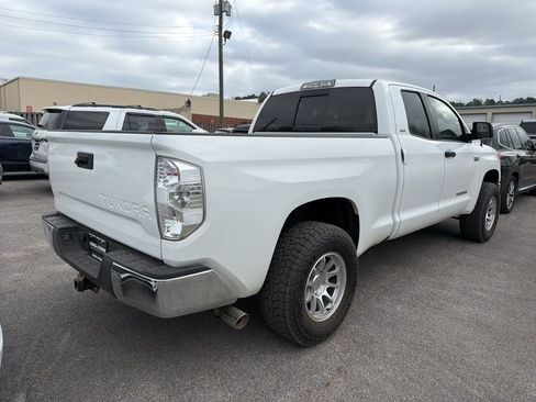 Used 2017 Toyota Tundra SR5 w/ SR5 Upgrade Package image 3