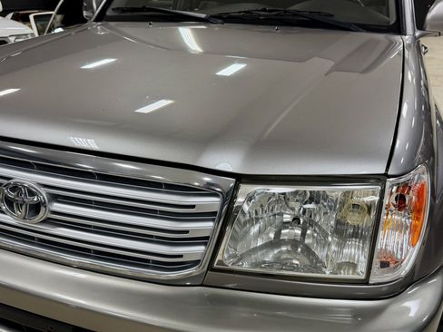 Used 2004 Toyota Land Cruiser image 4