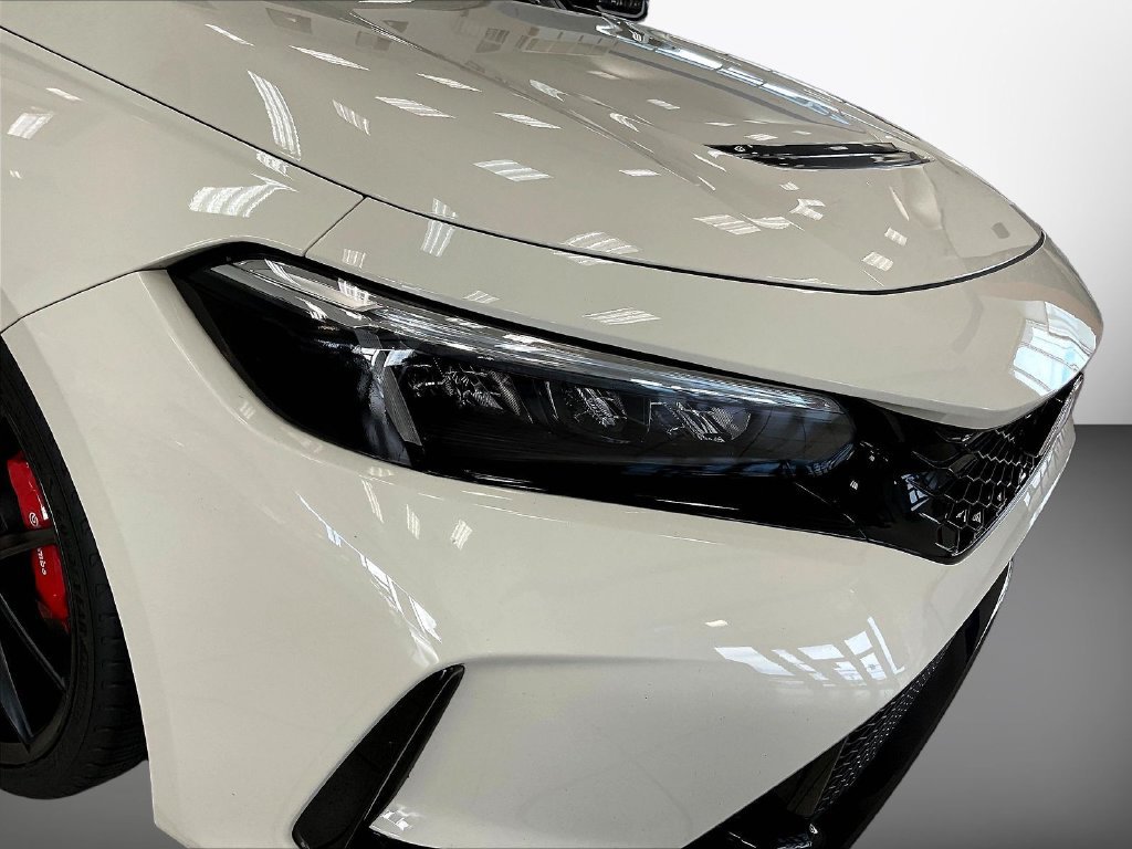 Used 2025 Honda Civic Type R image 32
