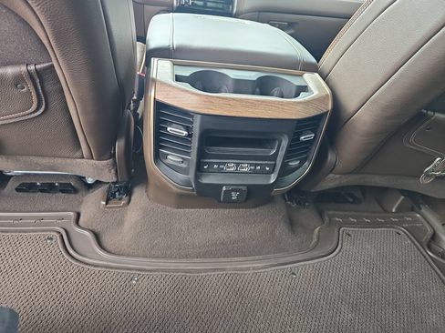 Used 2025 RAM 1500 Limited AWD/4WD image 28