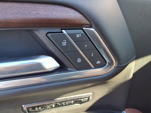 Used 2025 GMC Sierra 1500 Denali Ultimate image 14