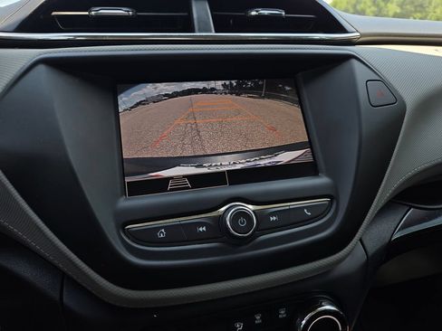 Used 2022 Chevrolet TrailBlazer LS FWD image 11
