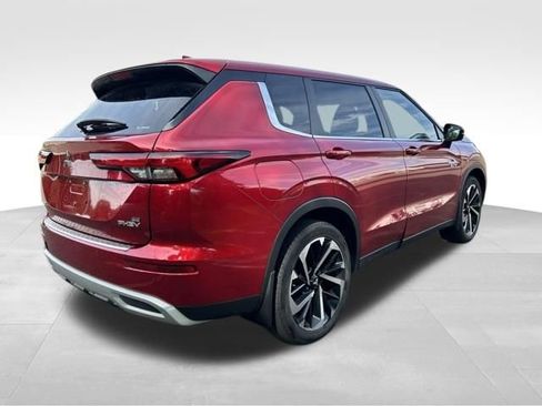 Used 2023 Mitsubishi Outlander 4WD Plug-In Hybrid image 5