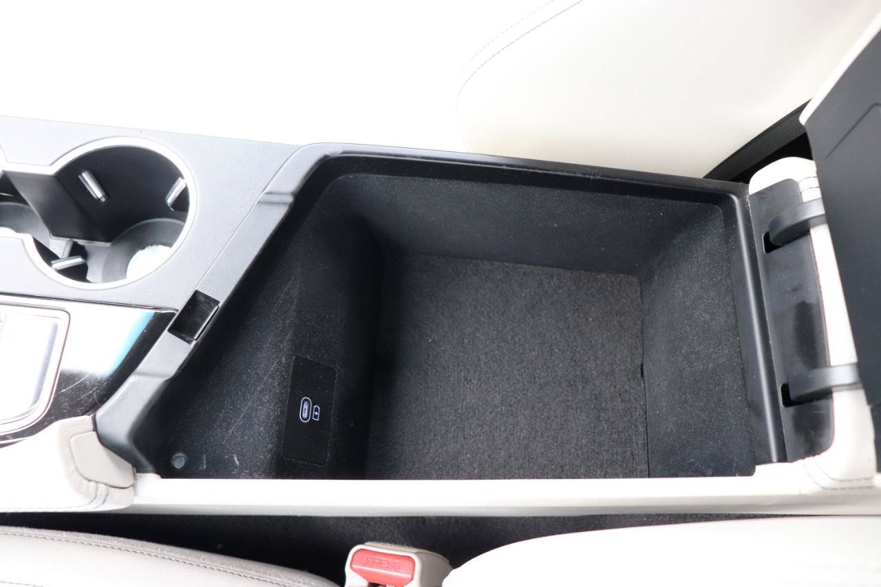 Used 2025 Genesis G70 2.5T AWD/4WD image 43