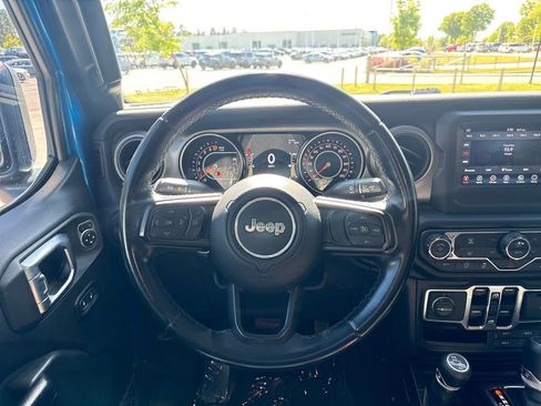 Used 2021 Jeep Gladiator Willys image 19