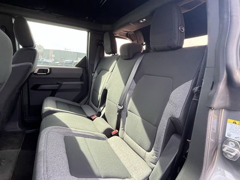 Used 2021 Ford Bronco 4-Door w/ Sasquatch Package image 18