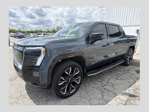 Used 2026 GMC Sierra EV Denali AWD/4WD image 1