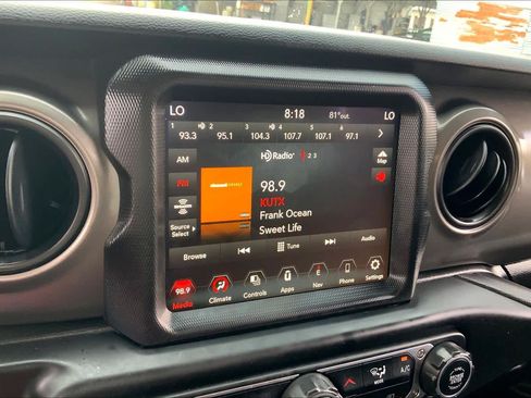 Used 2023 Jeep Wrangler Unlimited Sport AWD/4WD image 31
