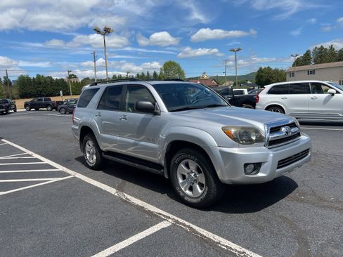 Used 2008 Toyota 4Runner Sport AWD/4WD image 7