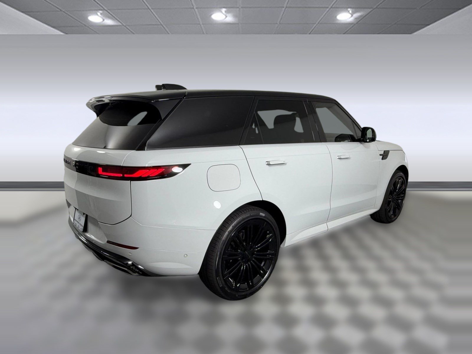 New 2026 Land Rover Range Rover Sport Dynamic SE AWD/4WD image 9
