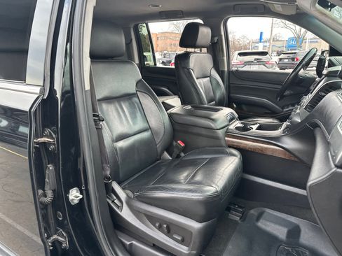 Used 2015 Chevrolet Suburban LT image 30