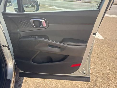 New 2026 Kia Sorento S w/ S Panoramic Sunroof Package AWD/4WD image 18