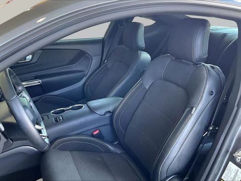 Used 2025 Ford Mustang Coupe RWD image 7