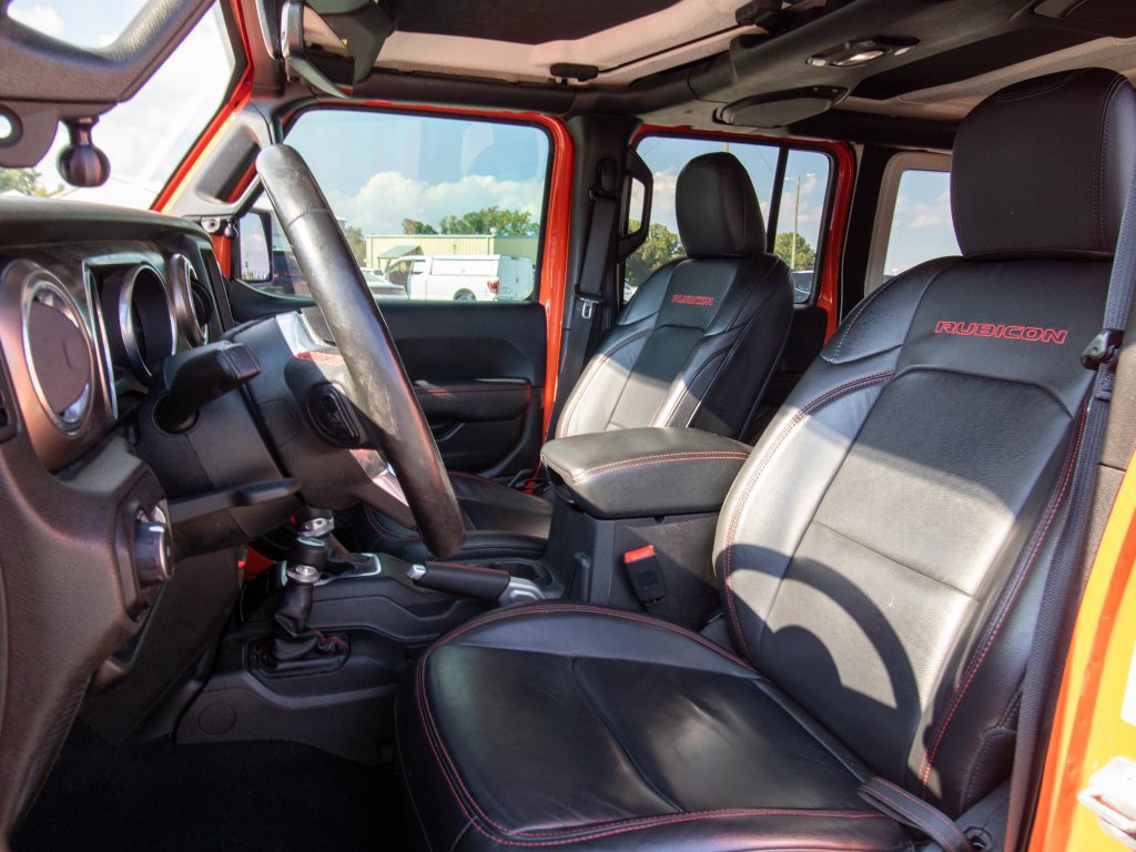 Used 2018 Jeep Wrangler Unlimited Rubicon w/ Dual Top Group AWD/4WD image 8