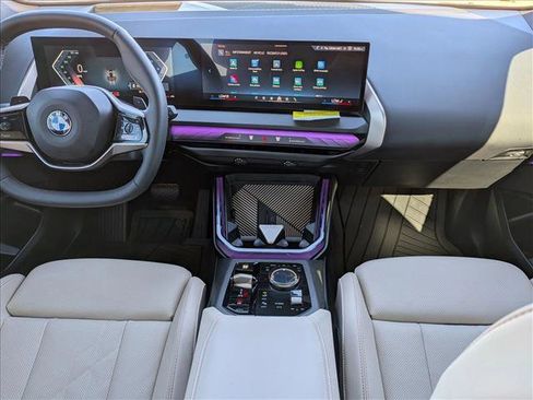 Used 2025 BMW X3 xDrive30i w/ Premium Package image 17