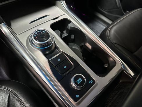 Certified 2023 Ford Explorer Limited w/ Equipment Group 301A image 23