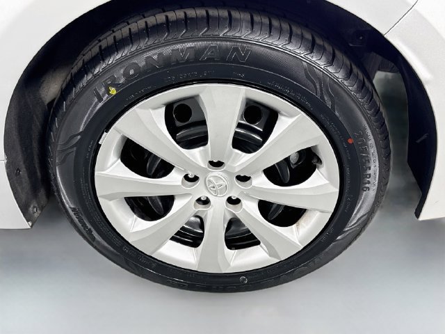 Certified 2025 Toyota Corolla LE FWD image 30