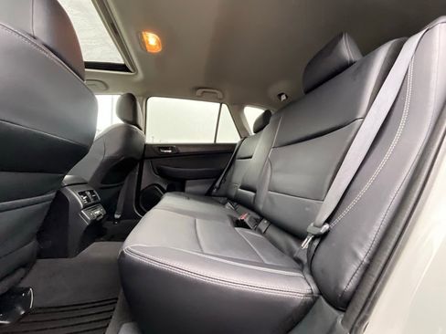 Used 2018 Subaru Outback 2.5i Limited image 13