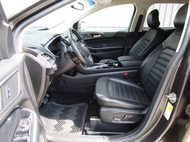 Used 2017 Ford Edge SEL w/ Equipment Group 201A AWD/4WD image 13