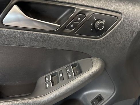 Used 2016 Volkswagen Jetta GLI SE image 9