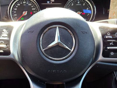 Used 2019 Mercedes-Benz E 300 image 32