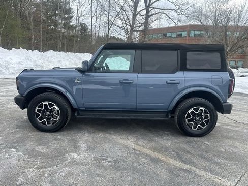 Used 2025 Ford Bronco Outer Banks image 9