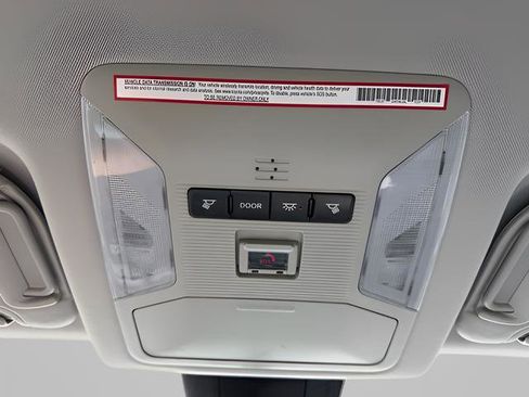 Used 2021 Toyota RAV4 XLE image 27