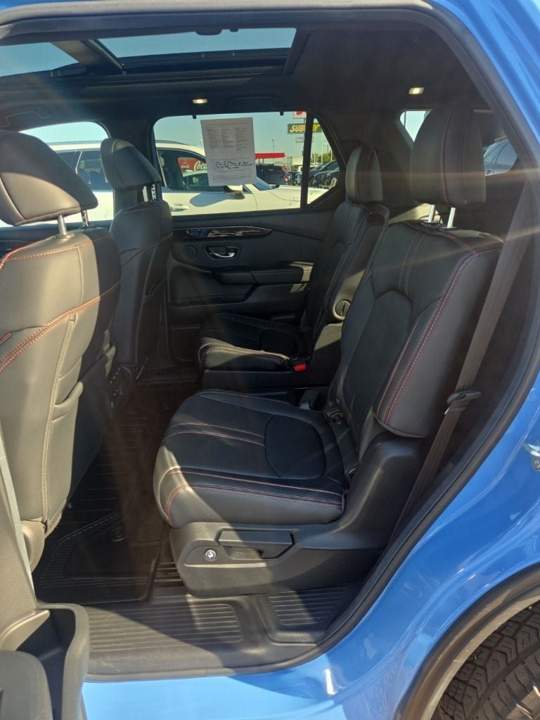 Used 2025 Honda Pilot TrailSport image 25