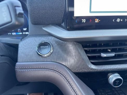 Used 2025 Ford Explorer Platinum w/ LUX Leather Package image 41