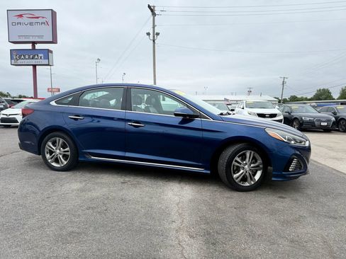 Used 2018 Hyundai Sonata Sport FWD image 2