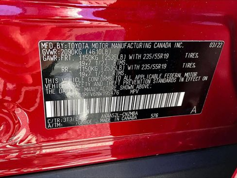 Used 2022 Toyota RAV4 XLE Premium image 32