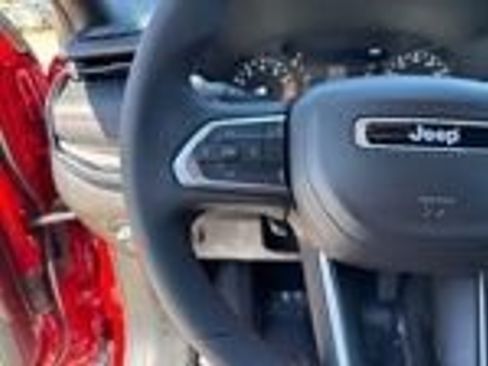 Used 2023 Jeep Compass Trailhawk AWD/4WD image 24
