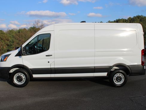 New 2026 Ford Transit 250 148 Medium Roof w/ Load Area Protection Package image 28