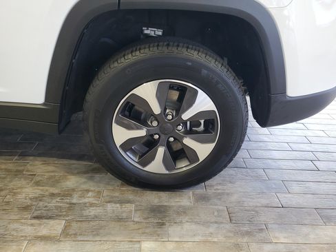 New 2025 Jeep Grand Cherokee Limited 4xe image 5