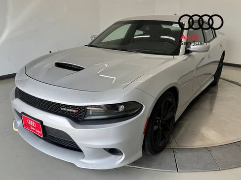 Used 2022 Dodge Charger R/T w/ Performance Handling Group RWD image 3