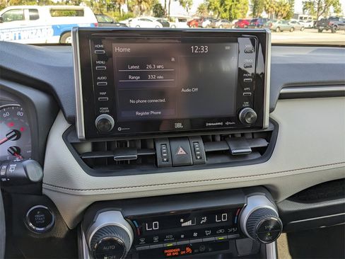 Used 2019 Toyota RAV4 XLE Premium image 26