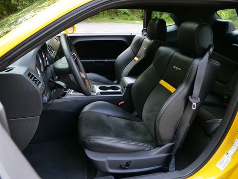 Used 2010 Dodge Challenger SRT8 w/ SRT Option Group II RWD image 3