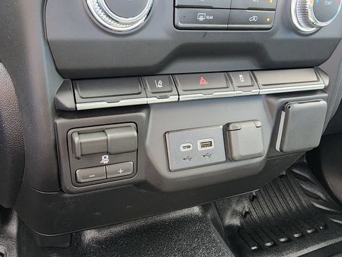 New 2026 GMC Sierra 3500 Pro AWD/4WD image 34
